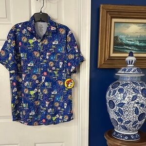 NWT Men’s Buc-ee's Tropical Camper Short Sleeve Button Up Shirt Size Small